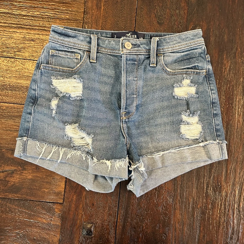 Hollister High-Rise Mom Short Vintage Stretch Denim Shorts - 3in